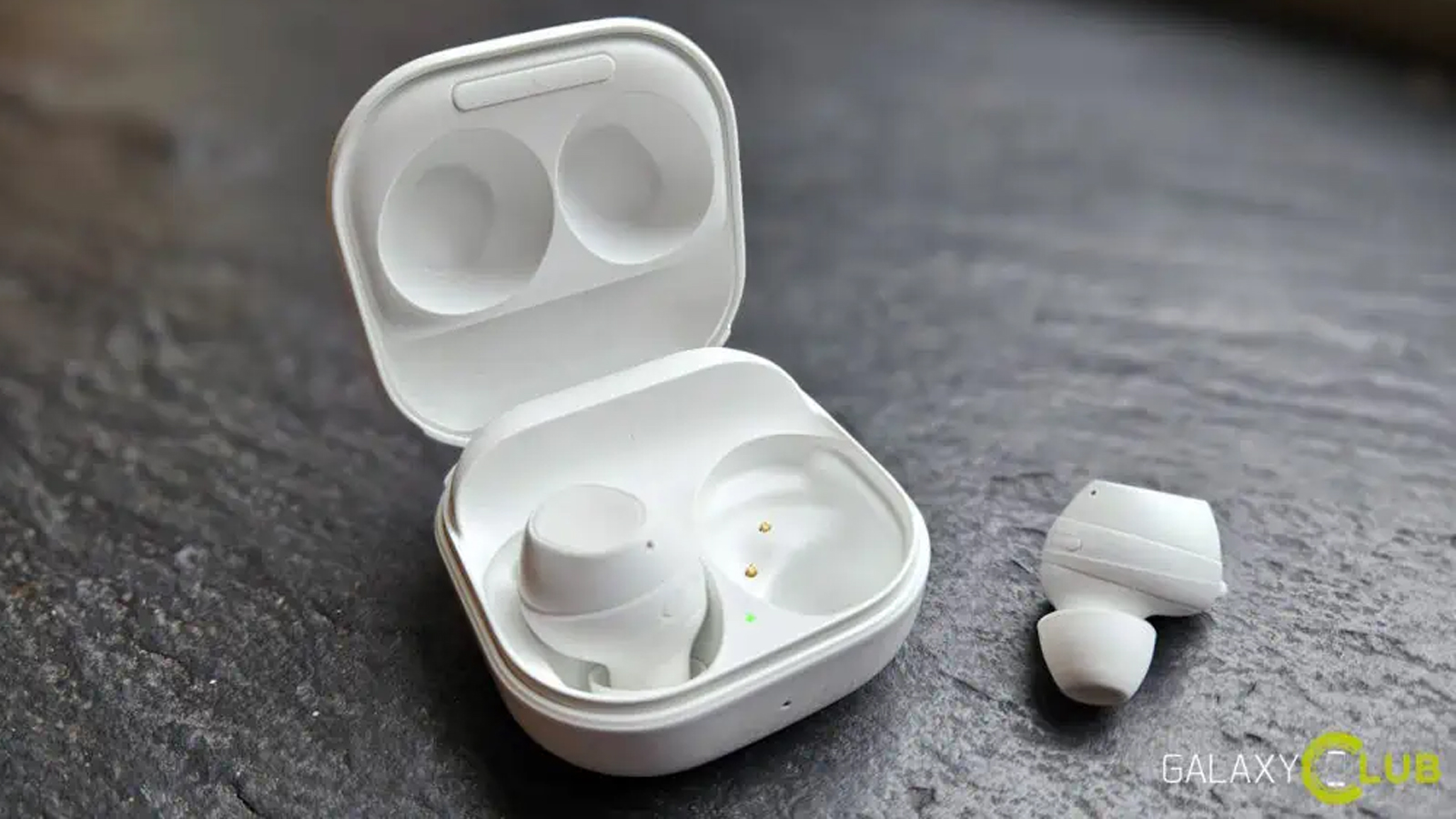 Lộ thông tin Samsung đang phát triển tai nghe Galaxy Buds FE 2