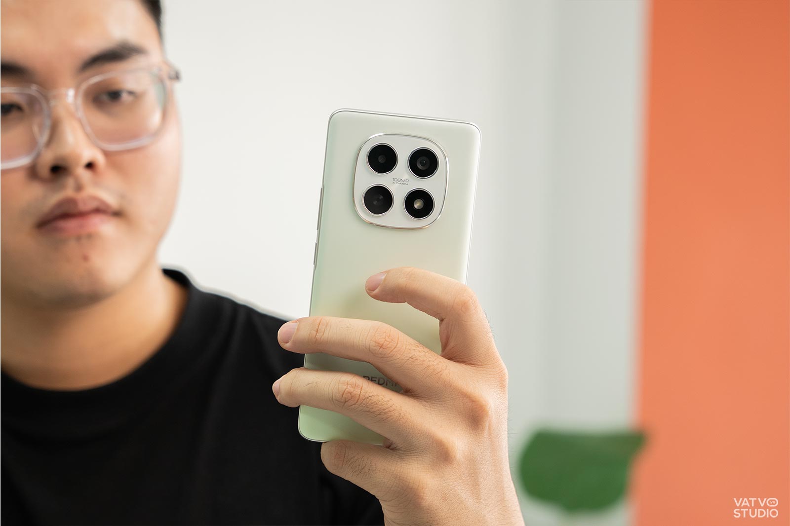 Đánh giá REDMI Note 15 chính hãng: Nhiều thay đổi về thiết kế, pin 6.000mAh nhưng có đáng mua?插图2