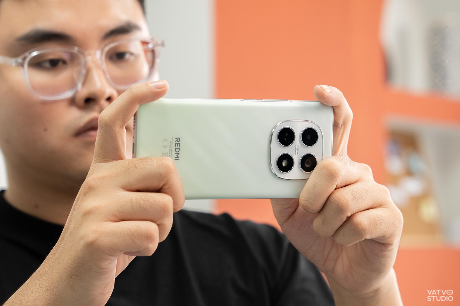 Đánh giá REDMI Note 15 chính hãng: Nhiều thay đổi về thiết kế, pin 6.000mAh nhưng có đáng mua?插图5