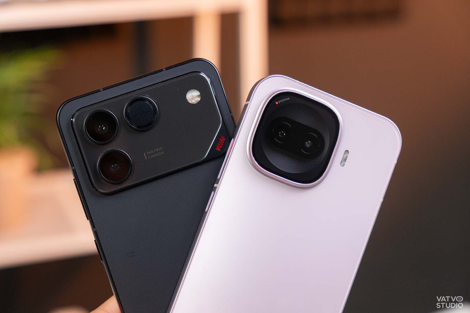 So sánh iQOO Z11 Turbo và HONOR Win RT: 10 triệu chọn máy nào chơi game, pin khỏe?插图2