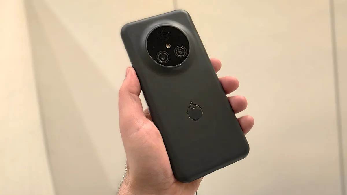 Sắp ra mắt smartphone chạy 3 hệ điều hành, có cả Windows 11, Linux và Android插图