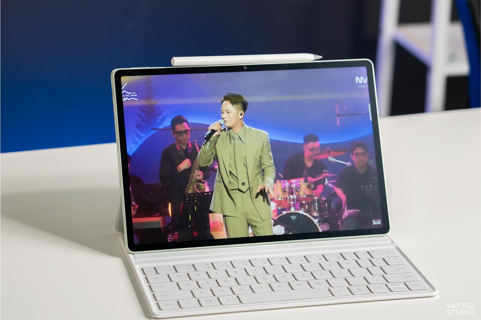 Đây là HUAWEI MatePad 12 X: Có màn hình PaperMatte, thiết kế rất xịn, đủ phụ kiện mà săn sale chỉ hơn 12 triệu插图1