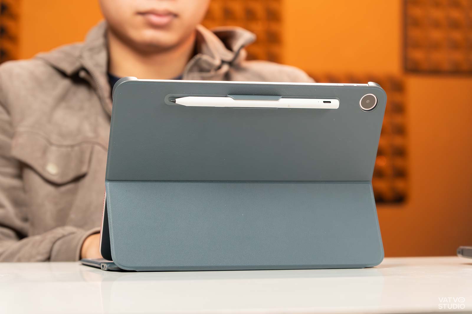 Trên tay OPPO Pad 5 chính hãng bản màn hình nhám và phụ kiện đi kèm: Màn hình 2,8K, pin 10.050mAh, giá 12 triệu插图9