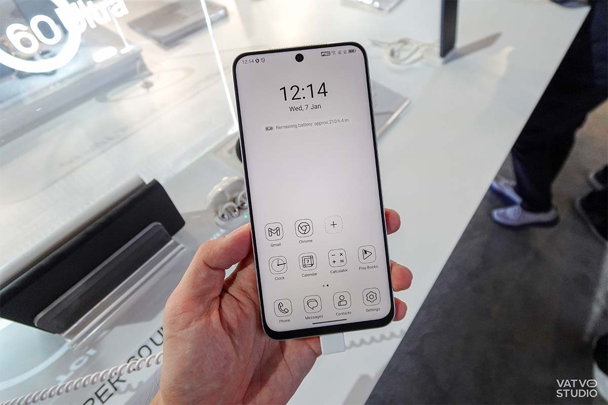 Trên tay smartphone và tablet có màn hình ‘như giấy’ của TCL tại CES 2026插图5