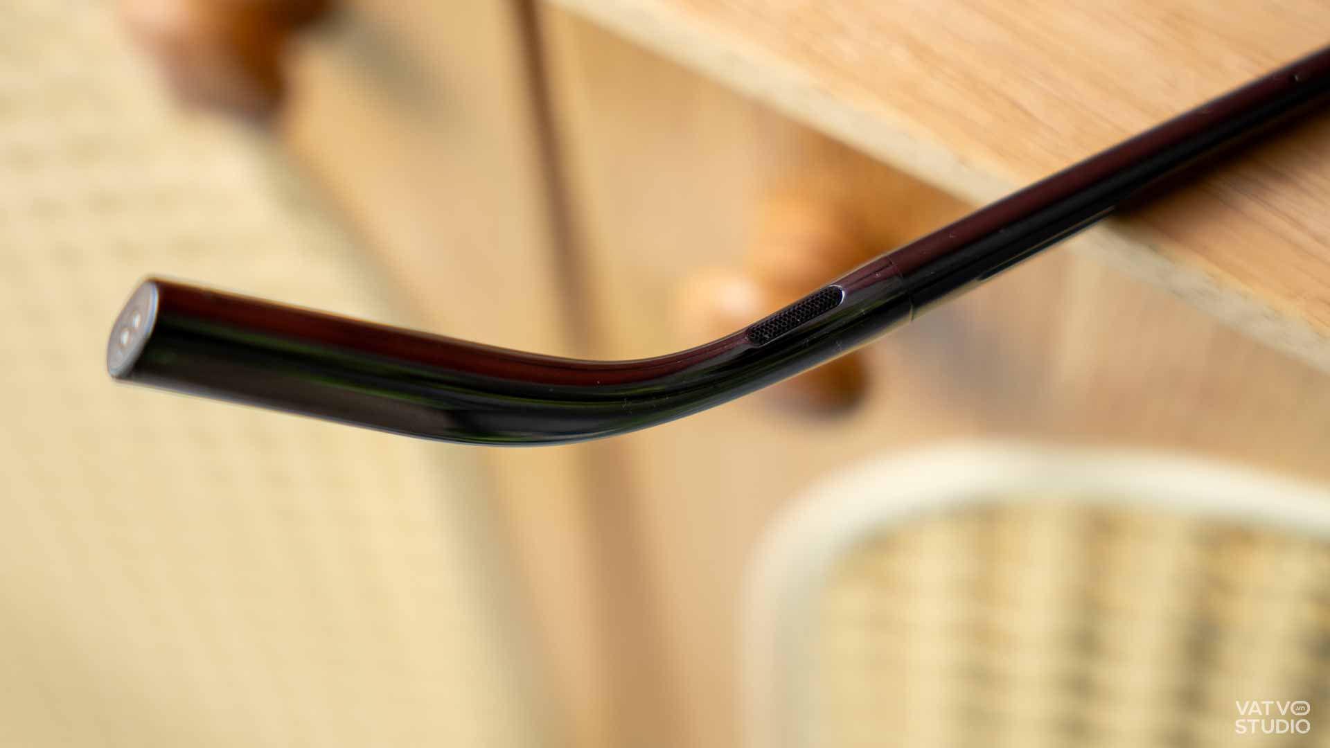 Trải nghiệm Xiaomi Mijia Smart Audio Glasses giá 5 triệu: Kính tích hợp loa nghe nhạc và ghi âm cực hay!插图3 Trải nghiệm Xiaomi Mijia Smart Audio Glasses giá 5 triệu: Kính tích hợp loa nghe nhạc và ghi âm cực hay!插图3