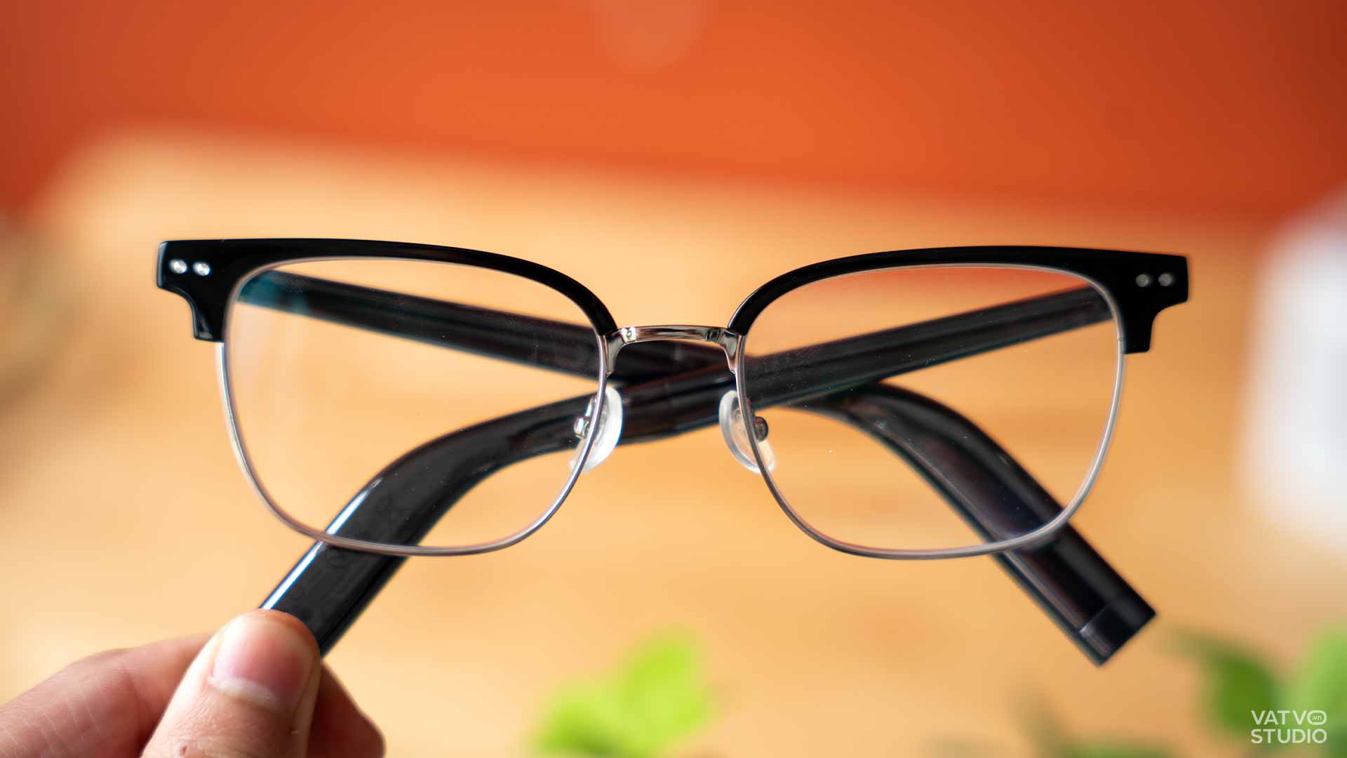 Trải nghiệm Xiaomi Mijia Smart Audio Glasses giá 5 triệu: Kính tích hợp loa nghe nhạc và ghi âm cực hay!插图5 Trải nghiệm Xiaomi Mijia Smart Audio Glasses giá 5 triệu: Kính tích hợp loa nghe nhạc và ghi âm cực hay!插图5