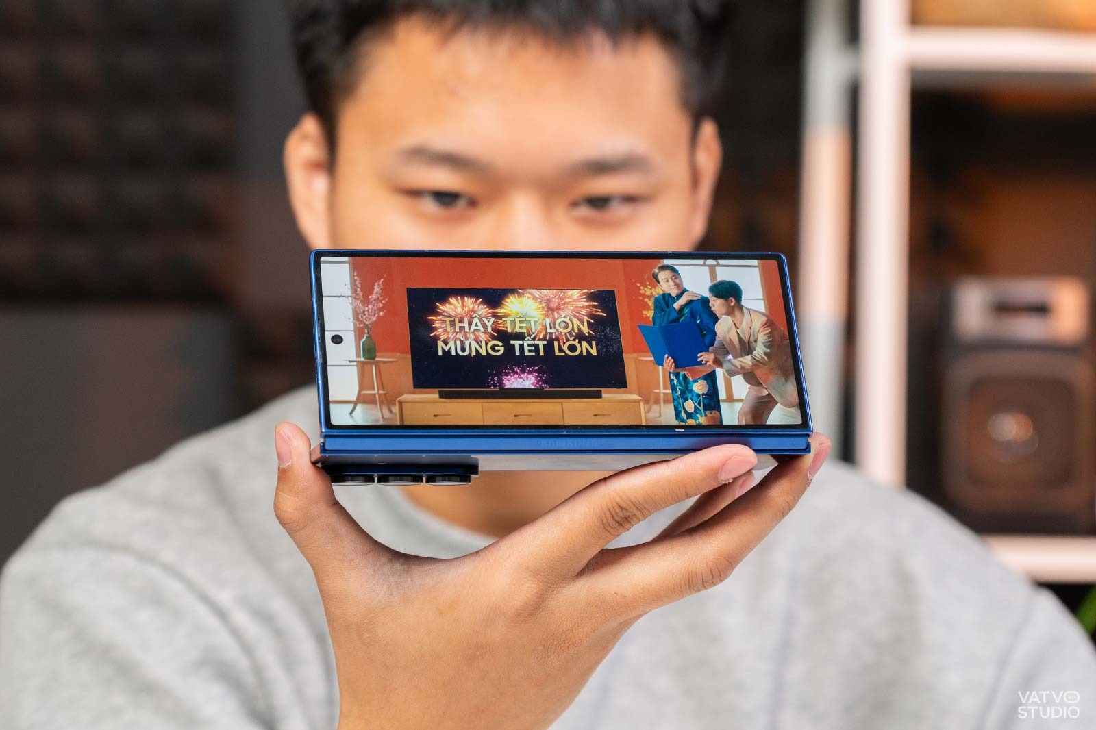 Nếu để chọn một chiếc máy gập duy nhất cho mùa Tết sum vầy, hãy chọn Galaxy Z Fold7!插图4 Nếu để chọn một chiếc máy gập duy nhất cho mùa Tết sum vầy, hãy chọn Galaxy Z Fold7!插图4