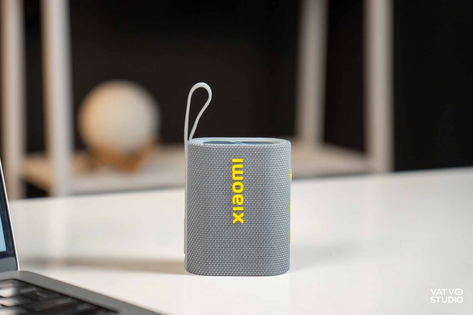 Loa mini này của Xiaomi giá chưa đến 500k: Thiết kế bắt mắt, chất âm khá và pin 10 giờ插图 Loa mini này của Xiaomi giá chưa đến 500k: Thiết kế bắt mắt, chất âm khá và pin 10 giờ插图