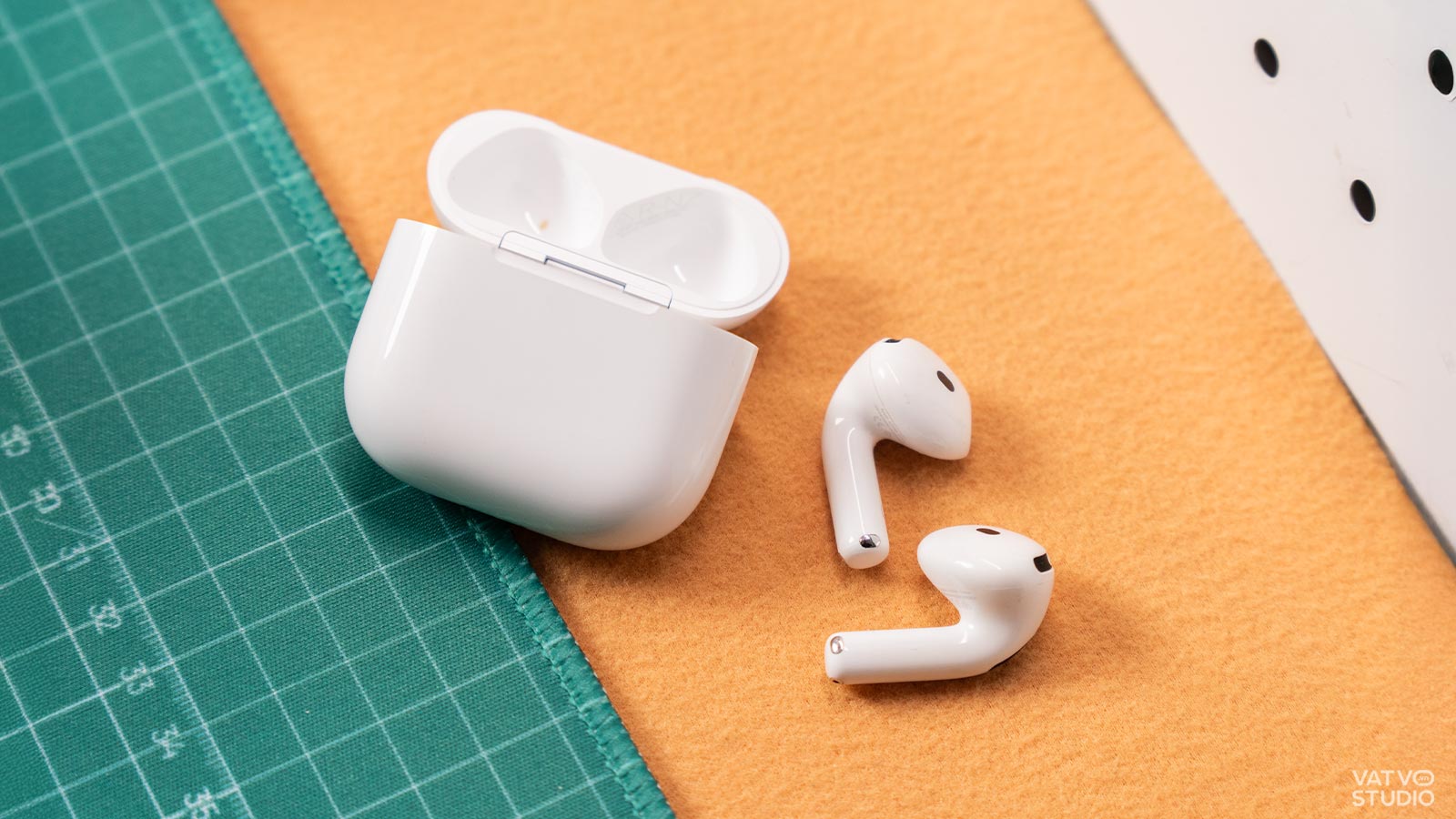 Đánh giá AirPods 4 ANC: Đầu năm 2026, mua về chơi Tết liệu có xứng đáng?插图