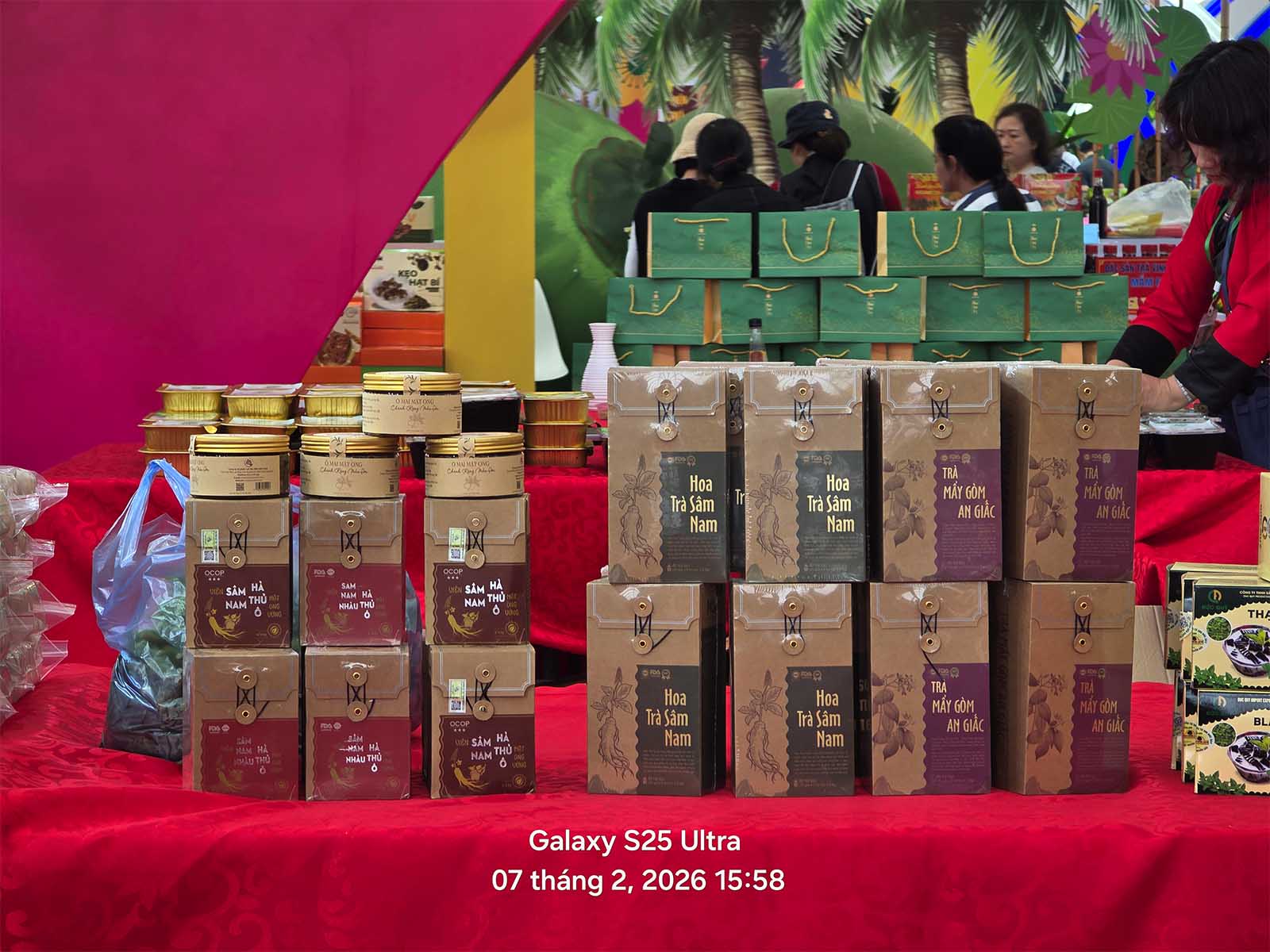 Mang Samsung Galaxy S25 Ultra đi chơi Tết 2026: Đây là lý do mình hoàn toàn hài lòng!插图17