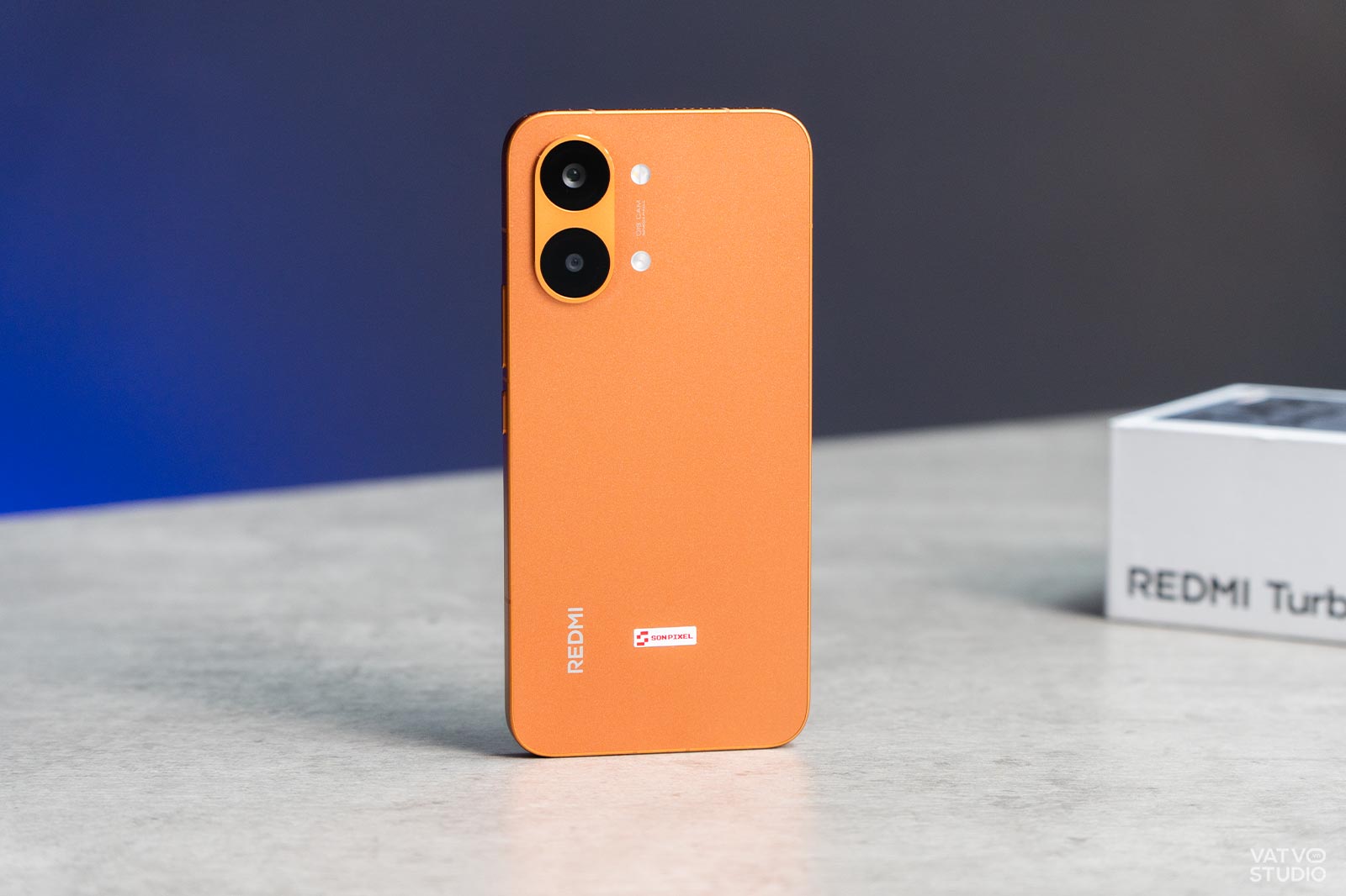 Trên tay REDMI Turbo 5 Max: Dimensity 9500s đầu tiên thế giới, màu cam như iPhone!插图1 Trên tay REDMI Turbo 5 Max: Dimensity 9500s đầu tiên thế giới, màu cam như iPhone!插图1