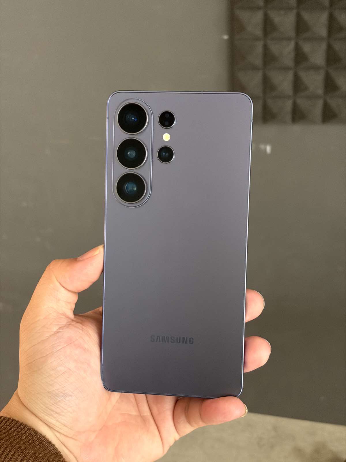 Không dùng đèn, quay mặc định